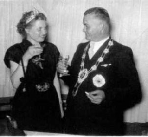 Königspaar 1953-1954: August Schlüter (Präsident) und Irmgard Schranner